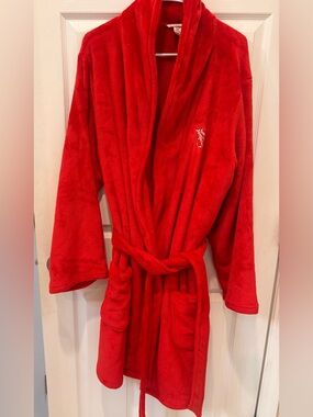 Victoria’s Secret‎ Plush Red Robe
